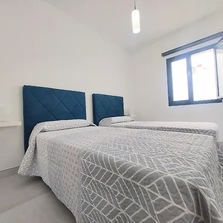 Luxury House * La Santa