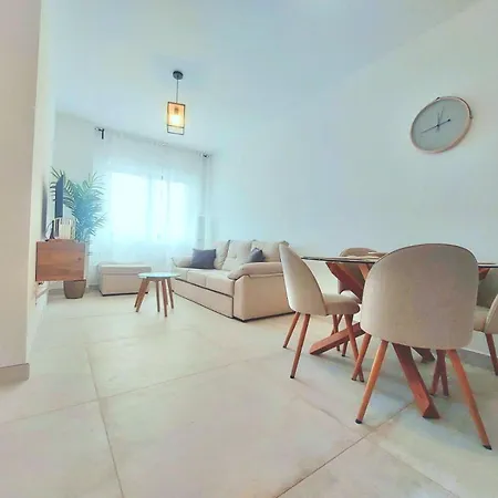 Luxury House * La Santa